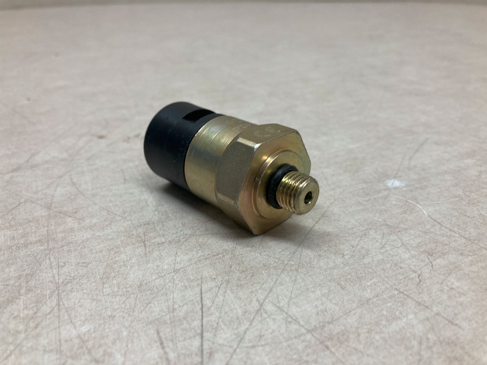 Brach Hero 26577 Pressure Switch 1600 PSI