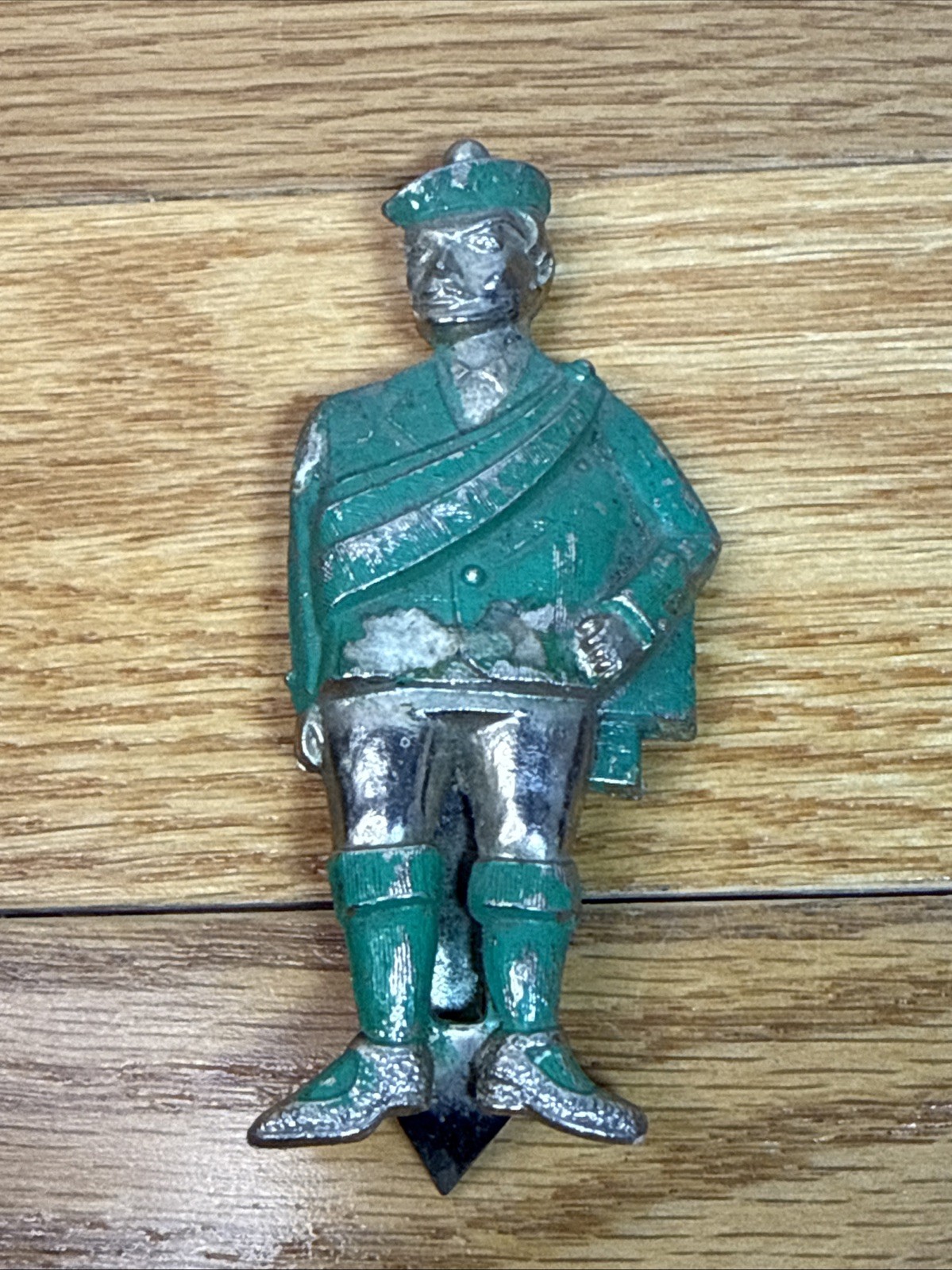 VINTAGE SCOTSMAN CAN/BOTTLE OPENER
