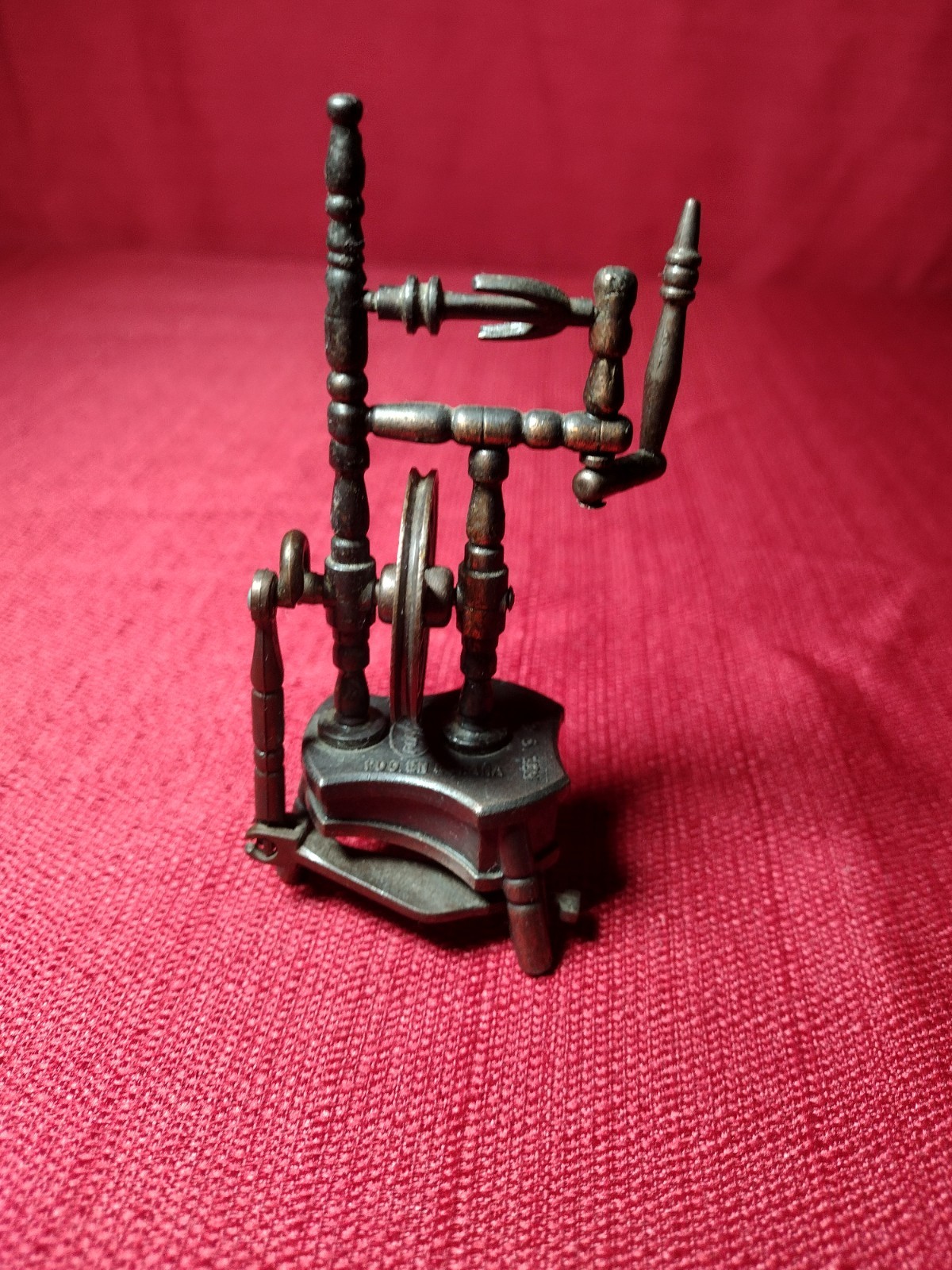 Vintage Die Cast Metal Pencil Sharpener PLAYME Spain Fiber Spinning WHEEL