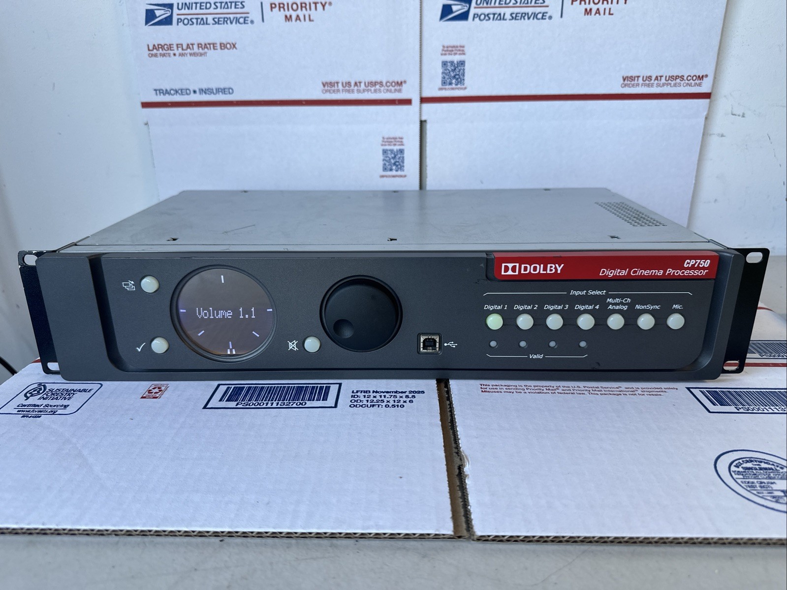 DOLBY CP-750 Digital Cinema Stereo Audio  Processor CP750