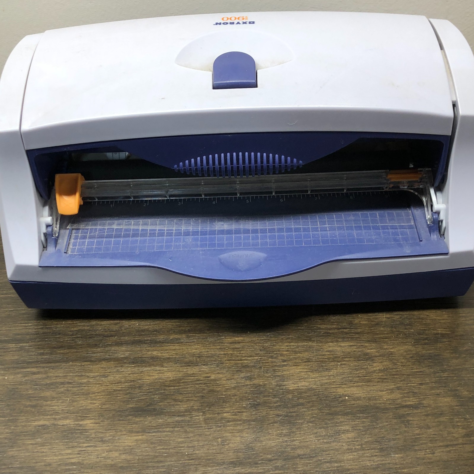 Laminater- Xyron 900-plus accessories