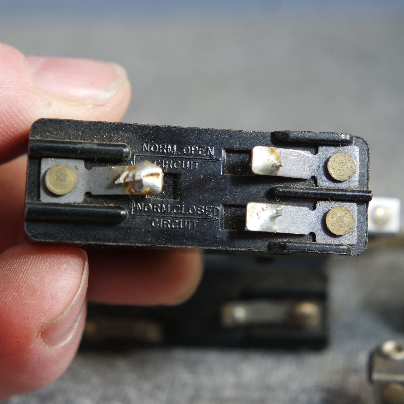 Pair MICRO Switch BZ-2RW28 Roller Arm Switches