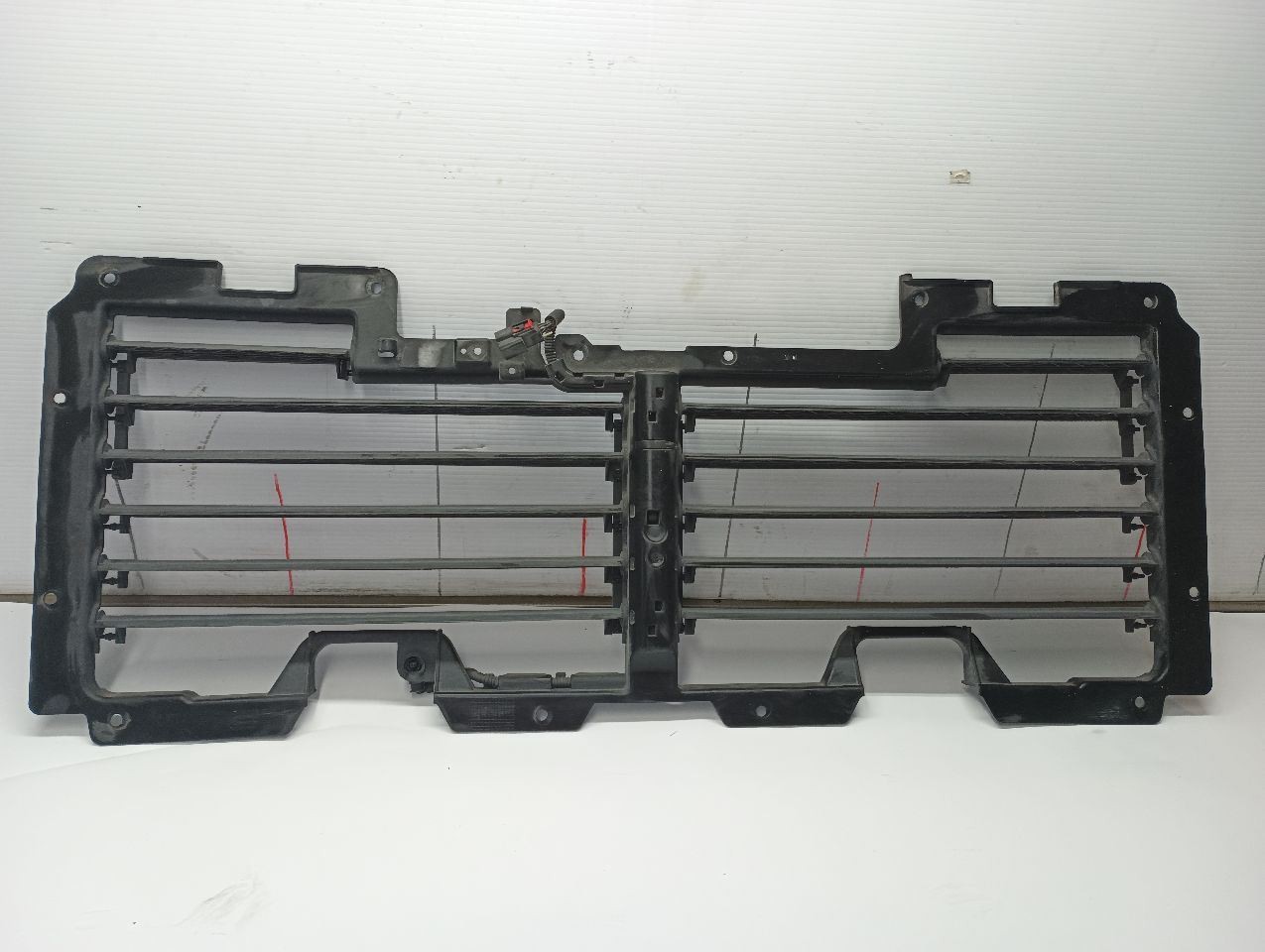 Active Air Shutter from 2019 Yukon XL 1500 6.2L 12546565