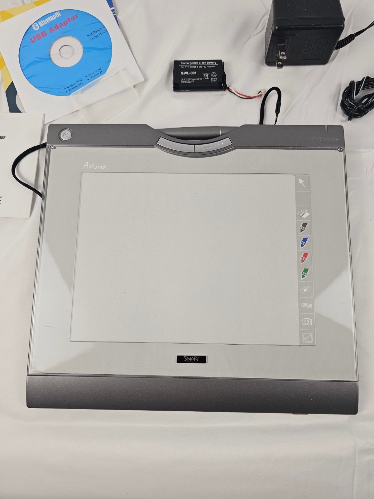 Smart Technologies Airliner WS100 Wireless Slate Bluetooth Whiteboard USB