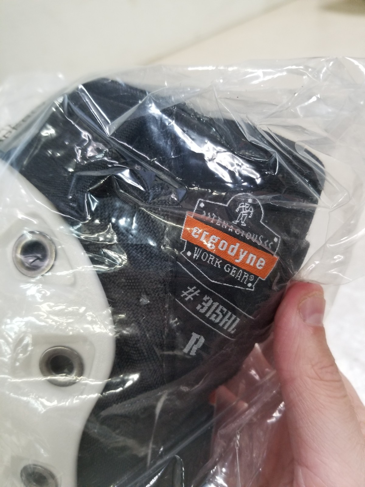ERGODYNE 315HL Textured Cap-H And L White Cap Pair