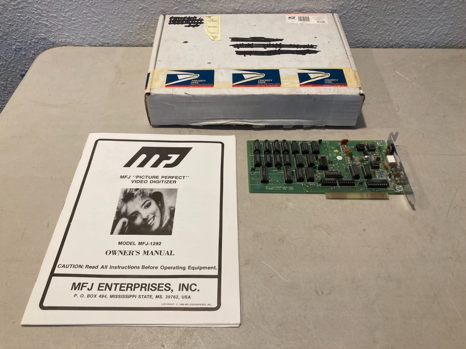 MFJ "Picture Perfect" Video Digitizer, Model MFJ-1292.
