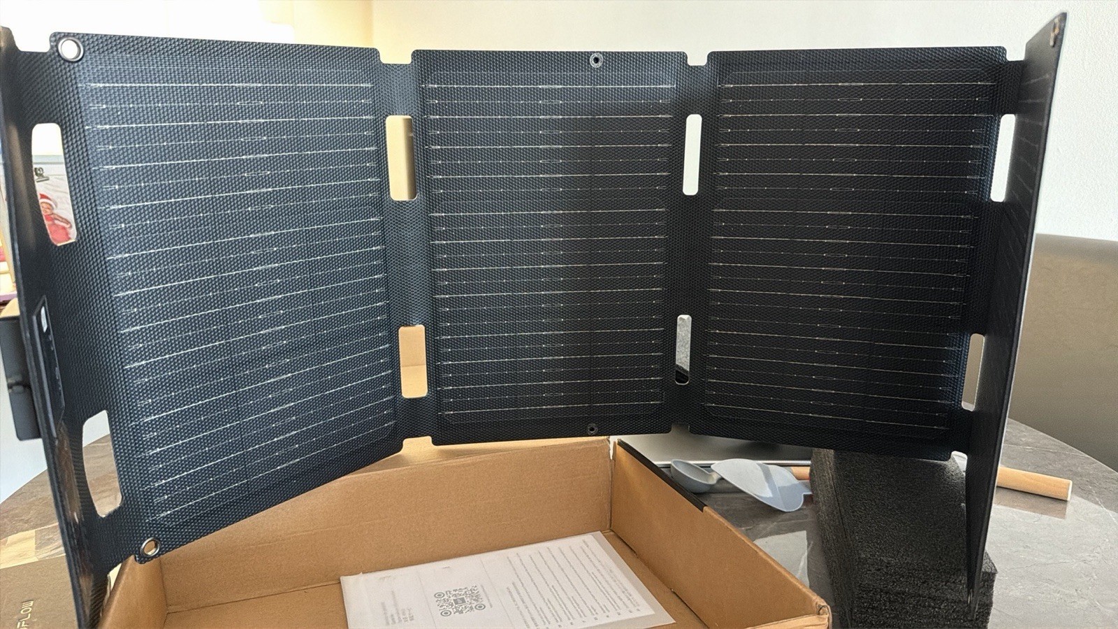 Compact and lightweight EcoFlow 45W solar panel