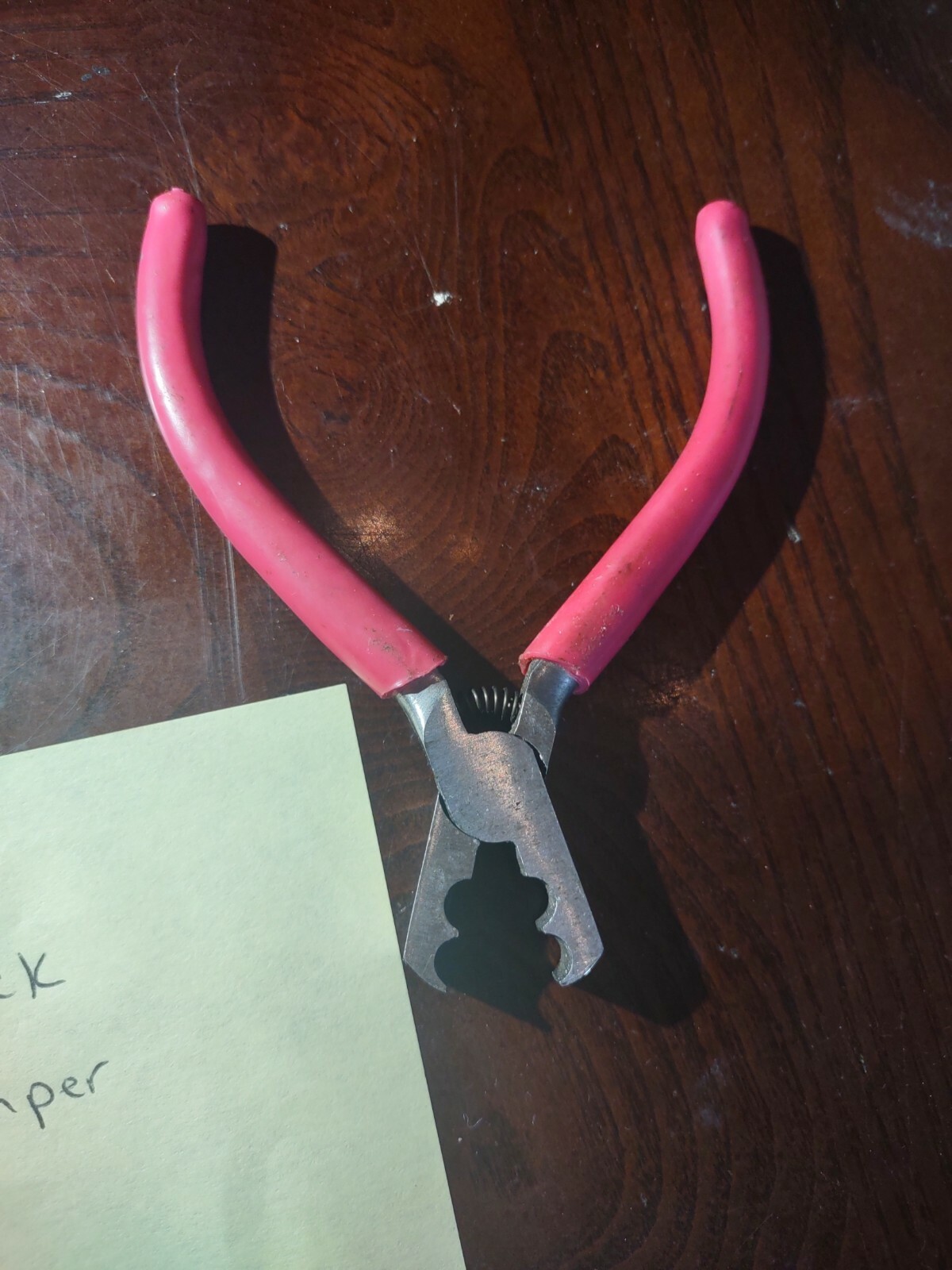 Nock Crimper