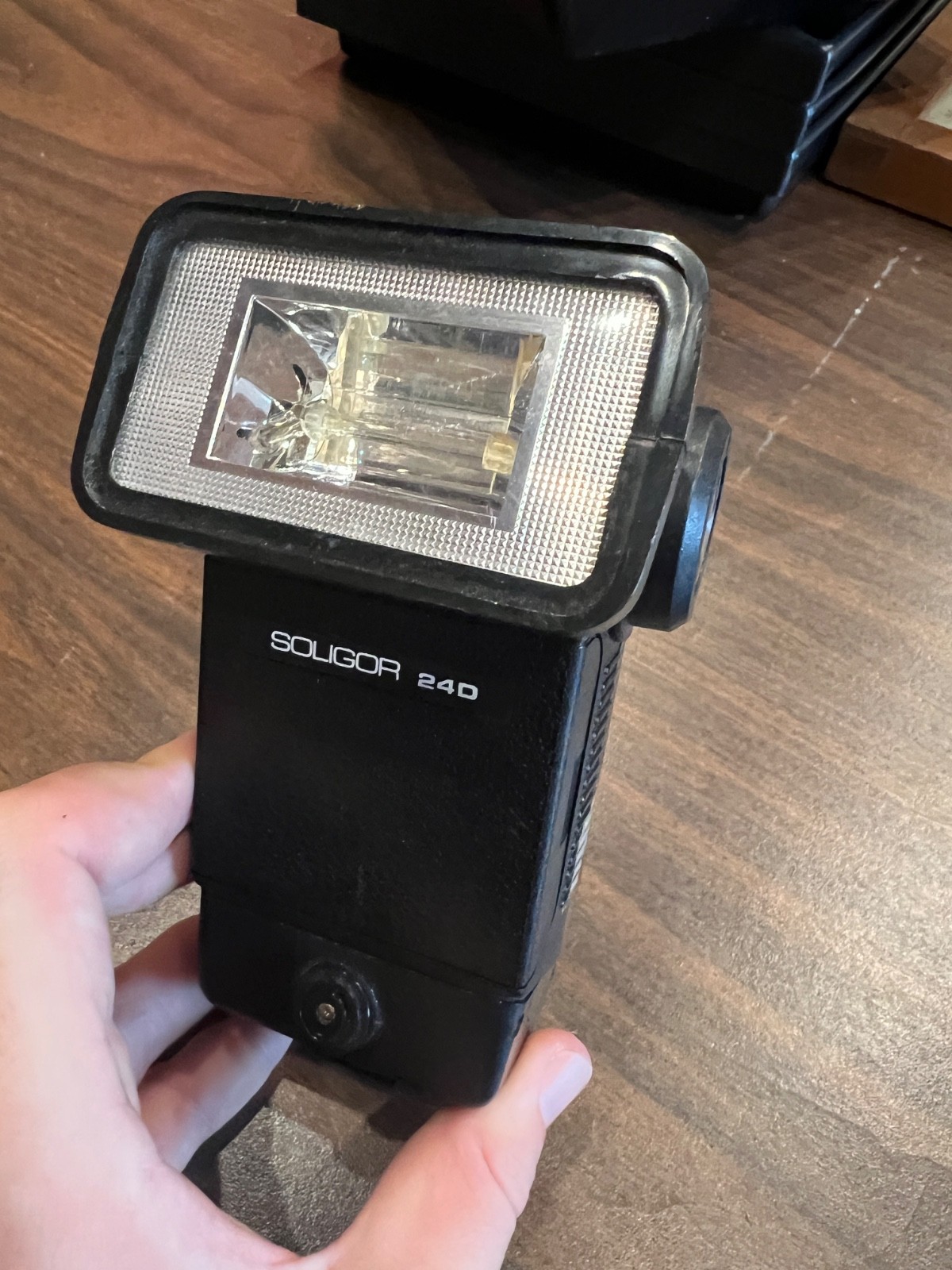 Soligor 24d Eletronic Hot Shoe Flash