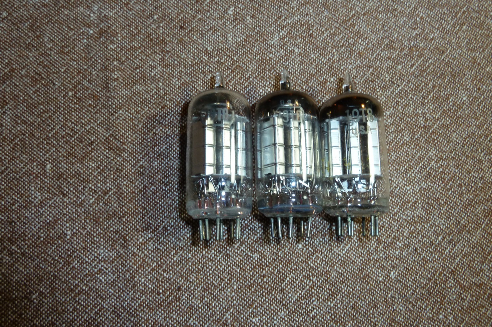 3 – 19T8 Glass Amplifier Vacuum Tubes Item #470
