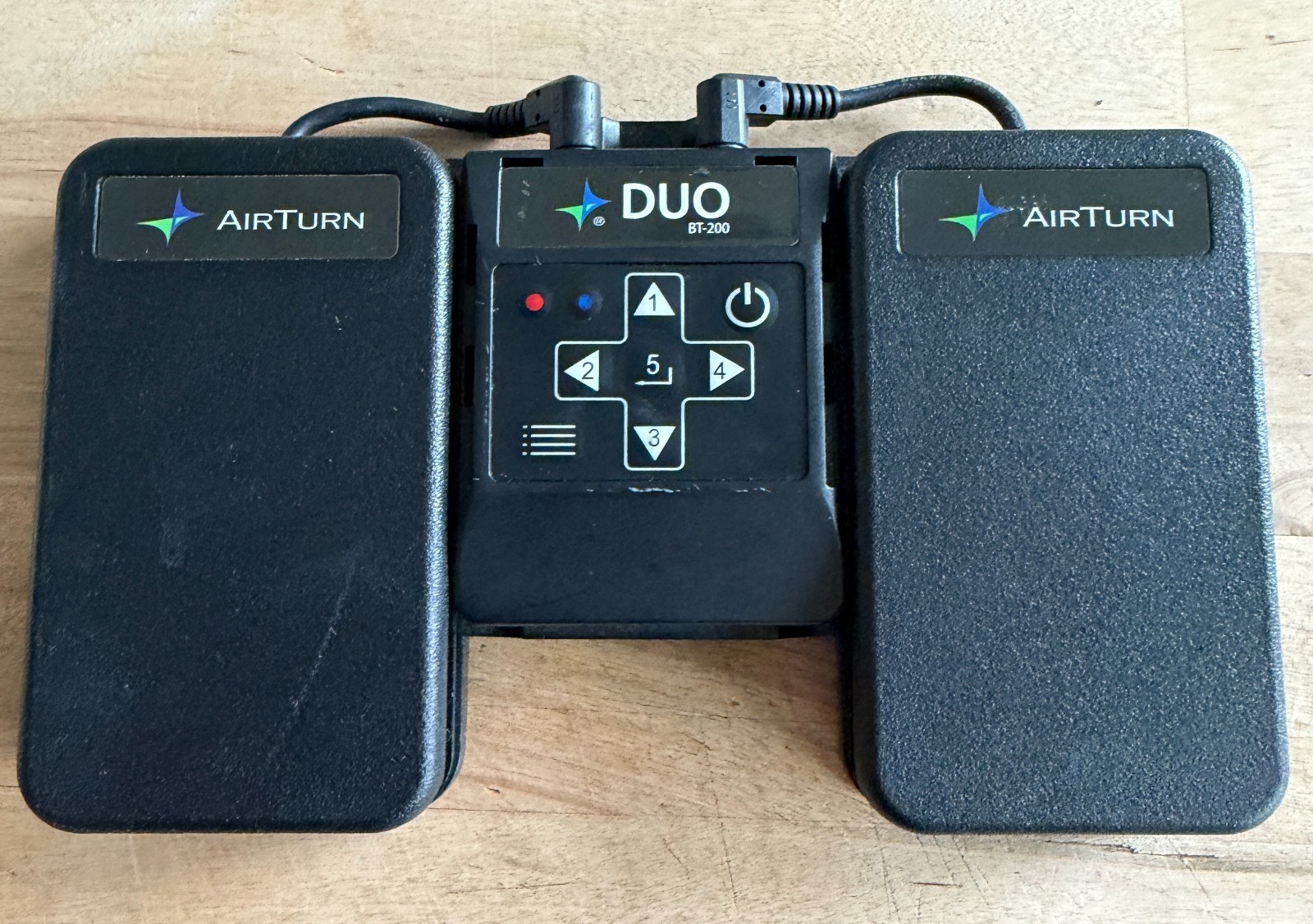 AirTurn Duo BT-200 Bluetooth Page Turner Foot Pedal for iPad Tablet Sheet Music