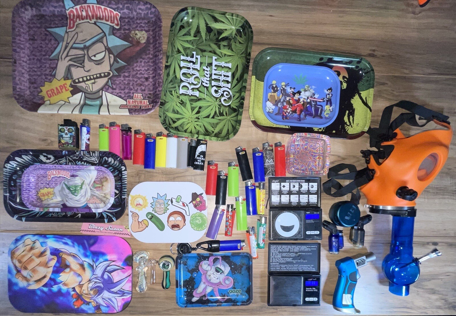 Lot Of True Stoner Supplies Tin Trays, Lights, Mask, Scale And More