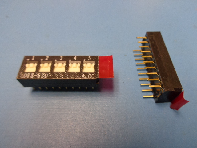 (5) ALCO DTS-5SD AUGAT DTS5SD TE 3-1437583-1 5 POSITION 20 PIN GOLD DIP SWITCH