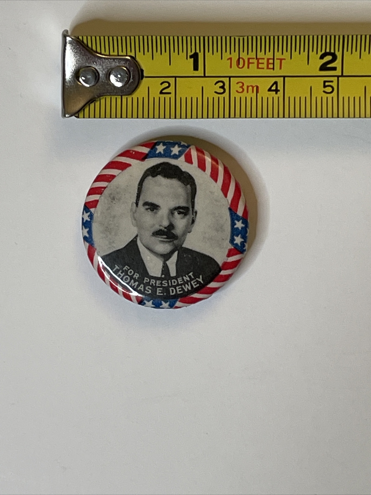 THOMAS DEWEY 1 1/4" CELLULOID PICTURE PINBACK