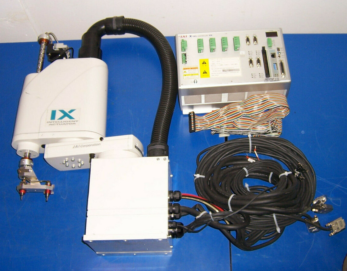 12334 IAI IX-NNN2515-5L-T1 X-SE controller w/ robot