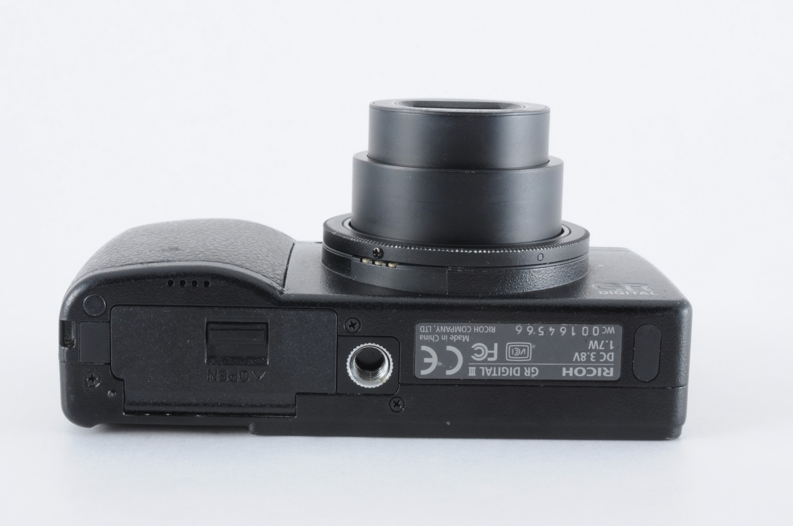 Ricoh GR Digital III Compact Camera [Near MINT] Shutter Count 3018 with Battery