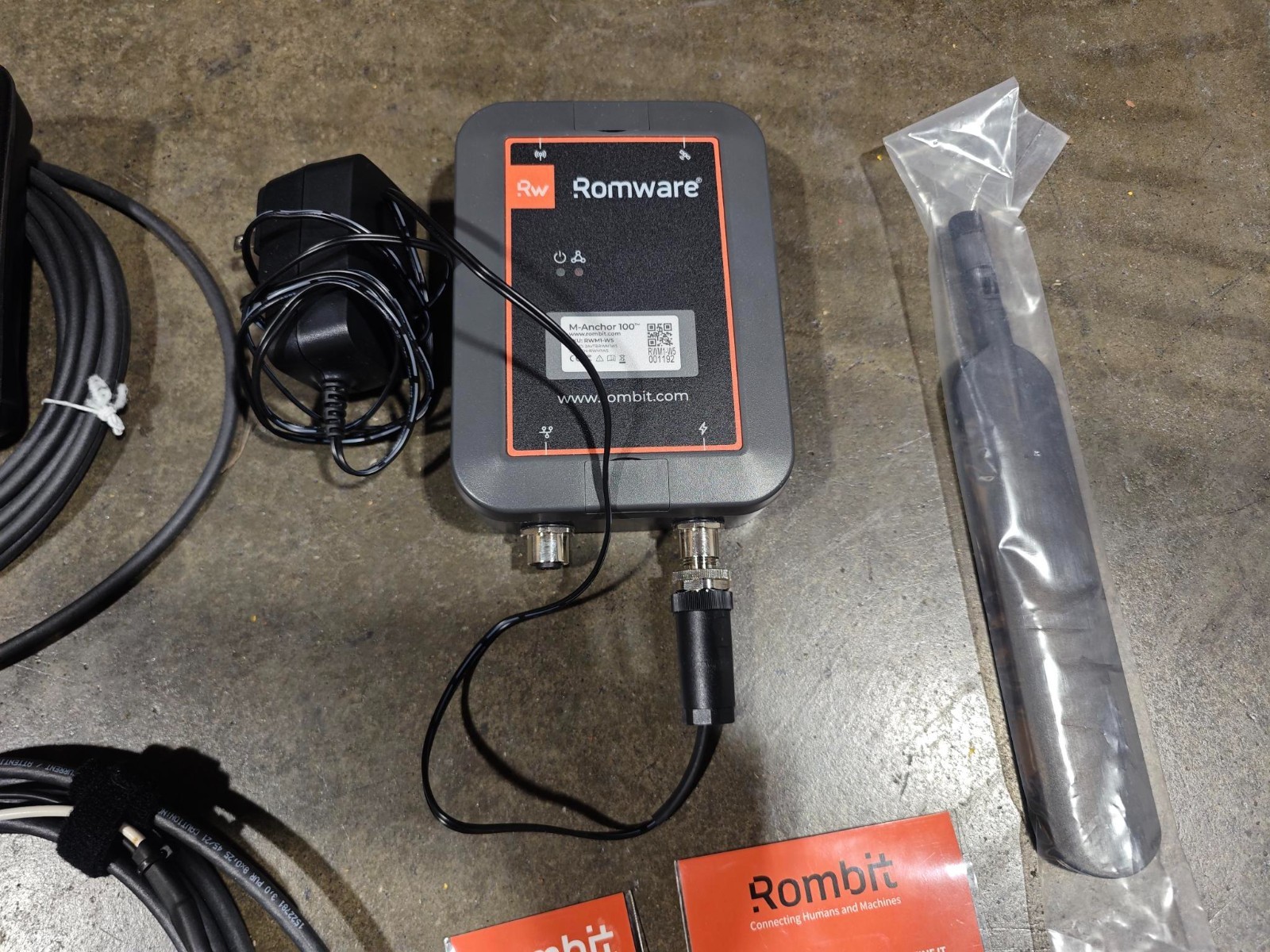 Rombit Romware M-Anchor 100 for Mobile signature equipment tracking device