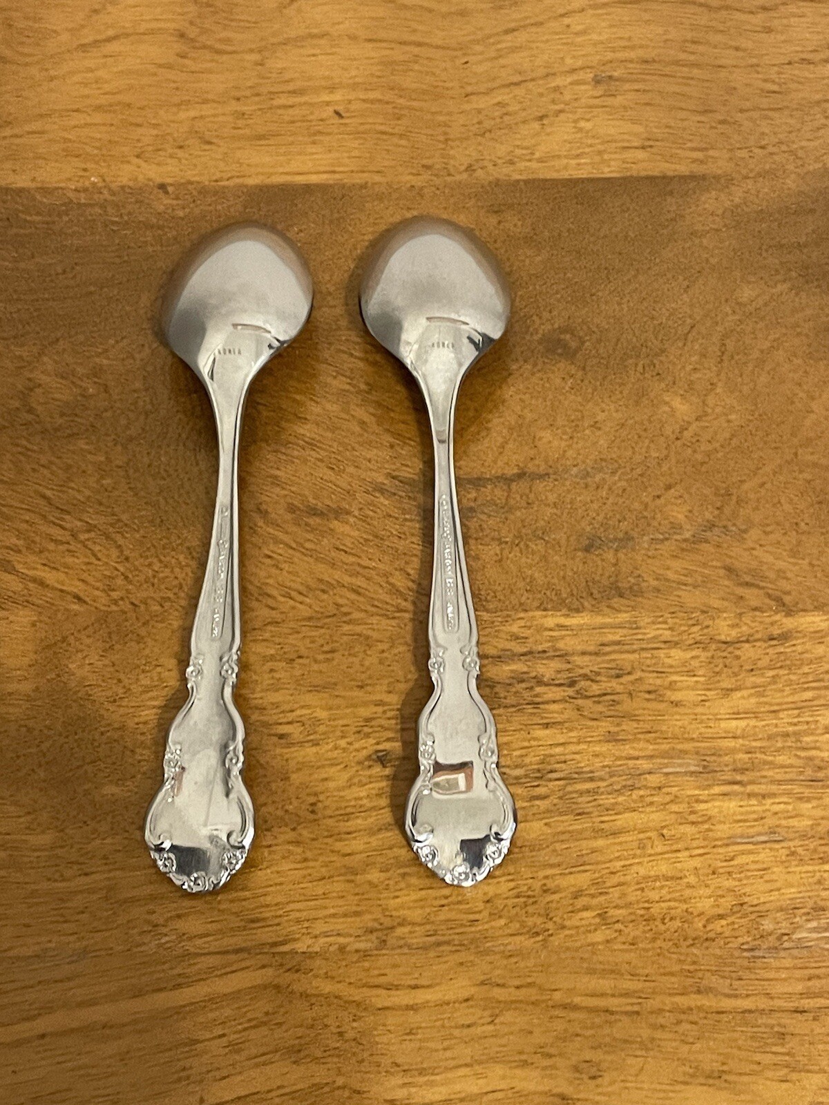 2 Reed & Barton DICKENSON 18/8 Stainless Teaspoons 6 1/8"