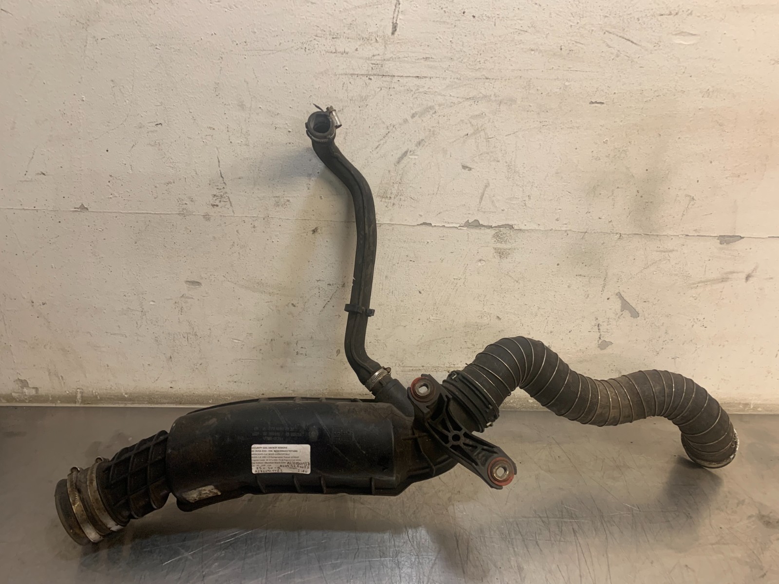 Mercedes Benz CLK W209 C Class W203 C180K TURBO INTERCOOLER PIPE
