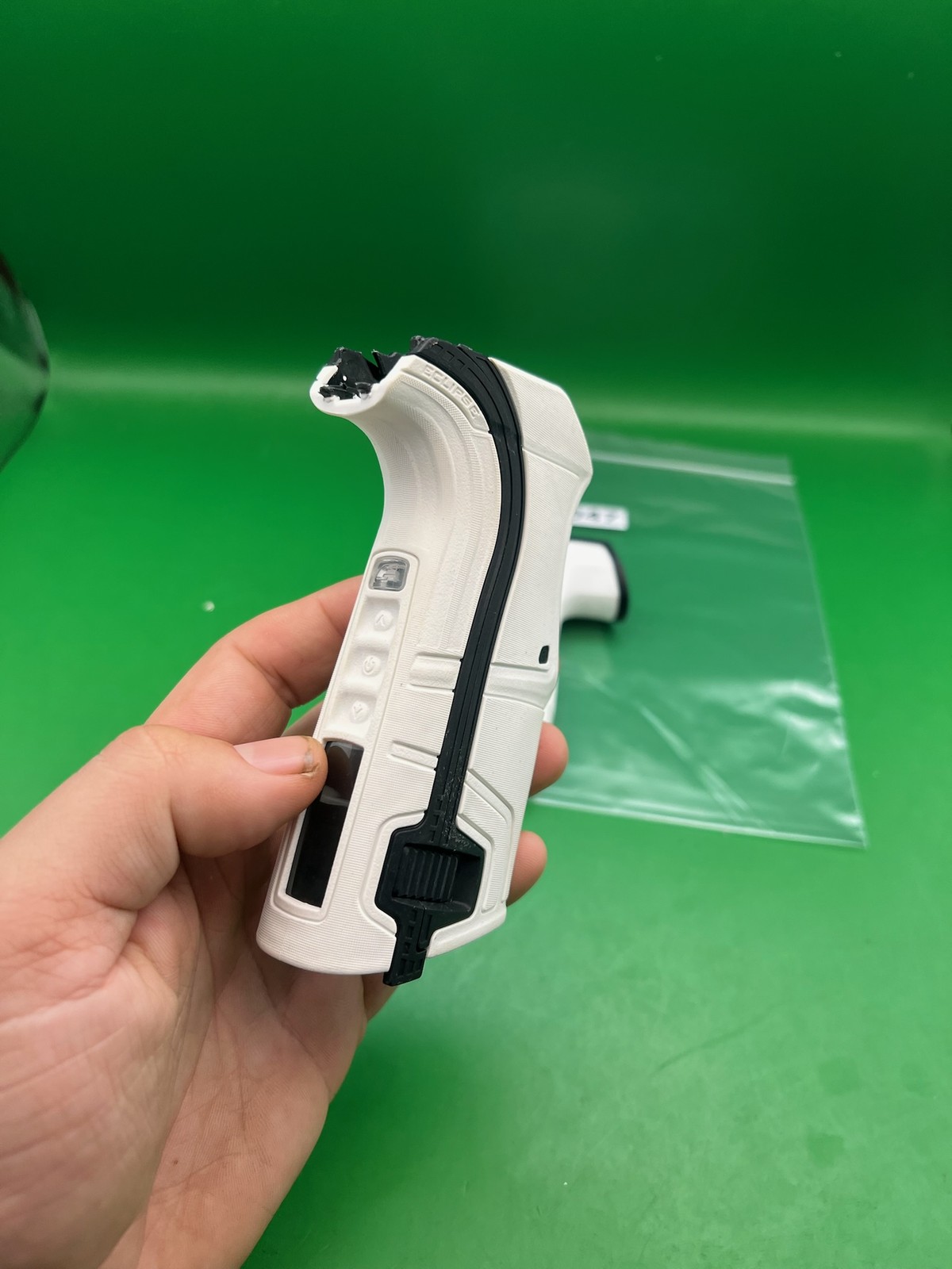 Planet Eclipse Ego / ETEK Grip Panels White Black