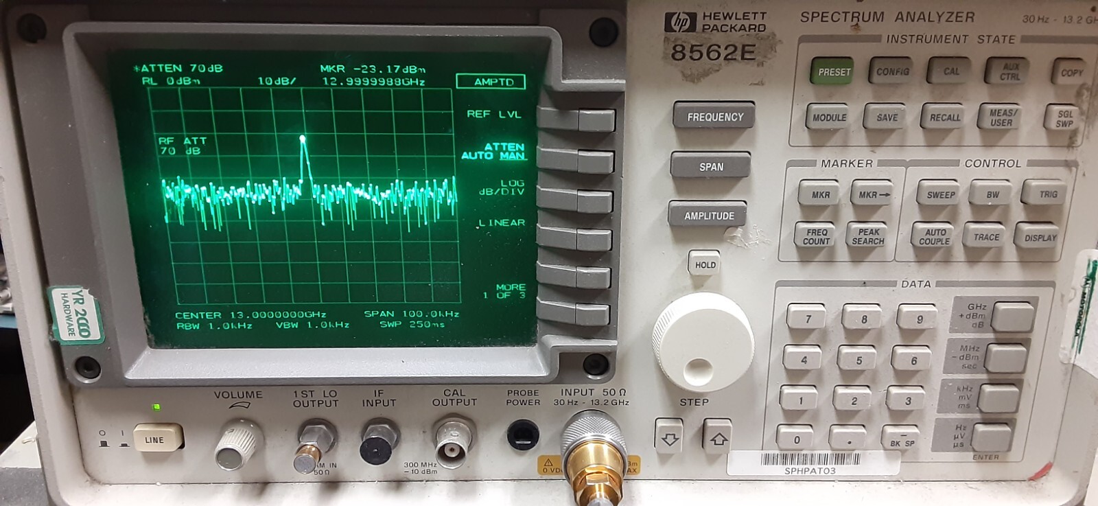 HP 8562E Spectrum Analyzer 9kHz to 13.5GHz BRIGHT DISPLAY with Memory Module