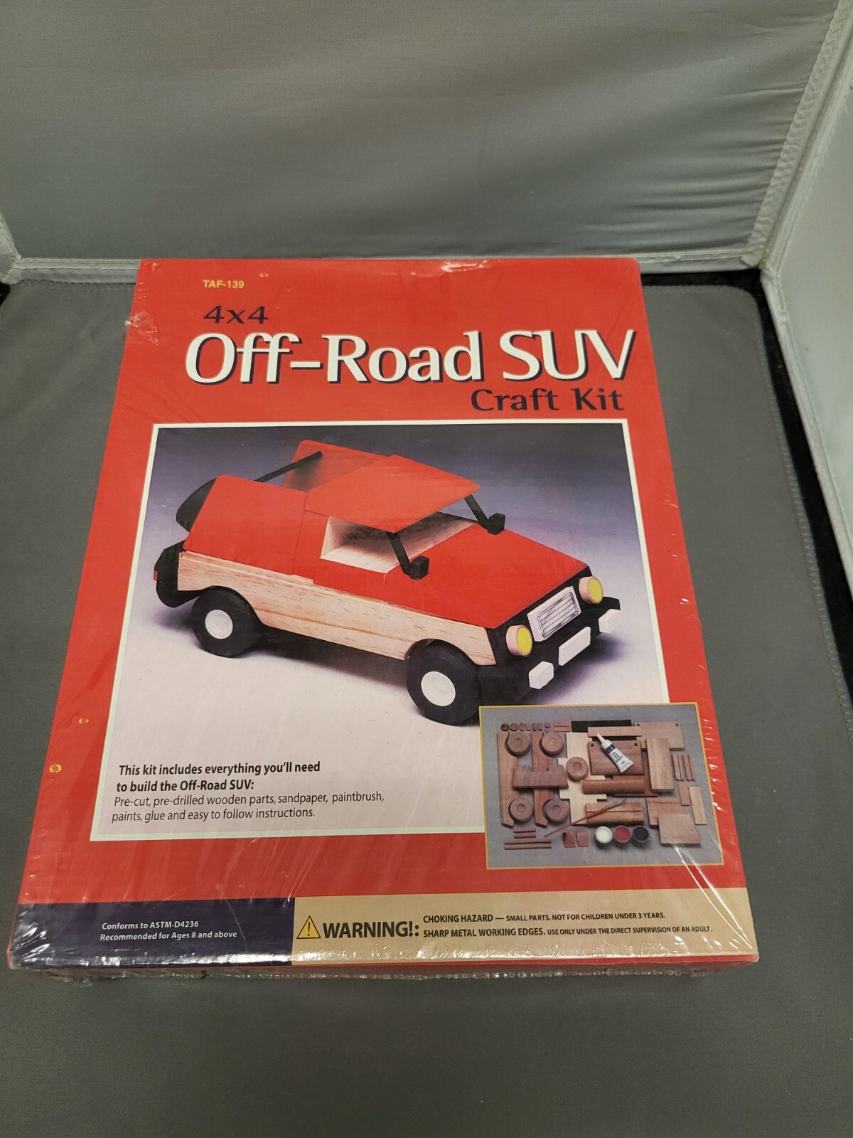 Custome Quest 4 X 4 Off-Road SUV Craft Kit