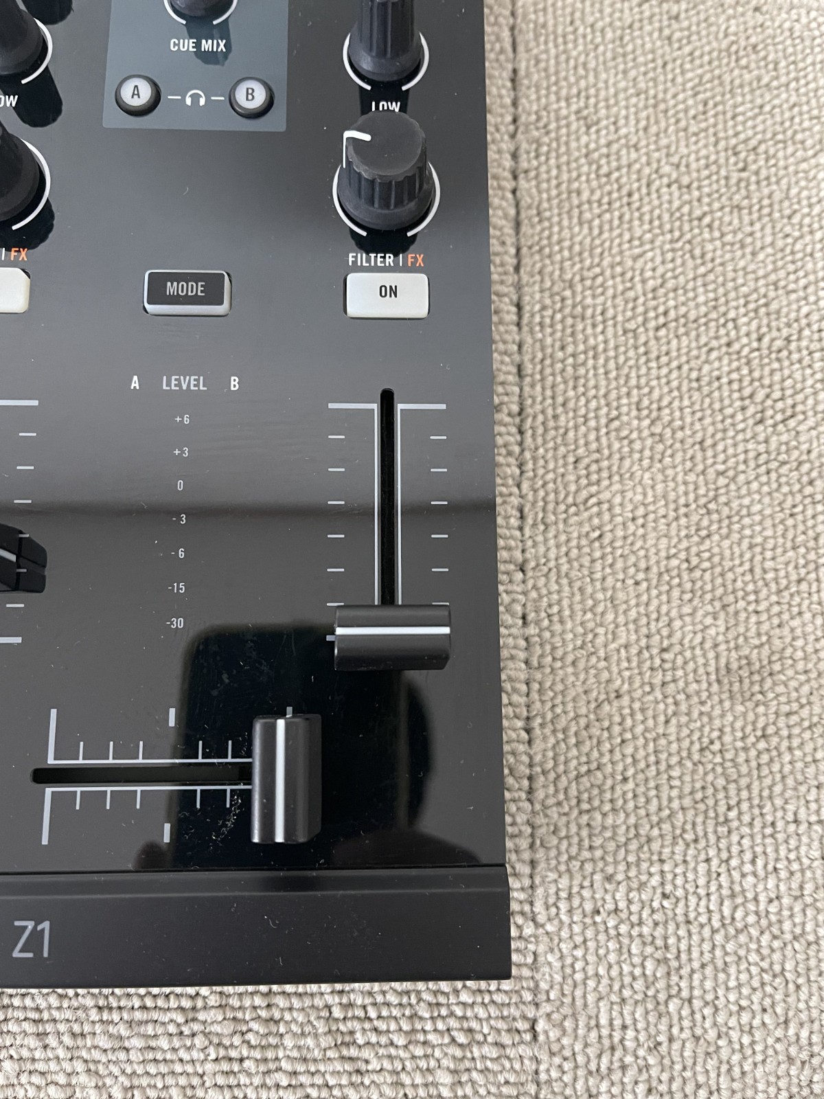Native Instruments Traktor Kontrol Z1 DJ Mixing Interface with Transfer ID Used