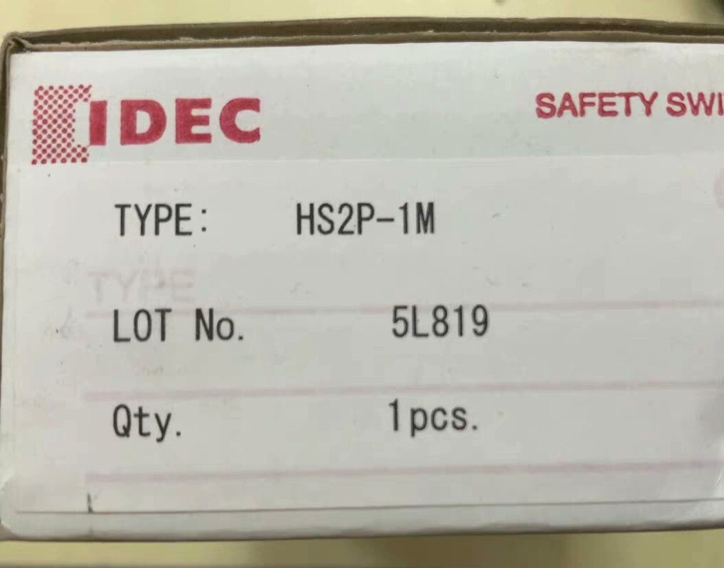 1pcs IDEC HS2P-1M  Switch