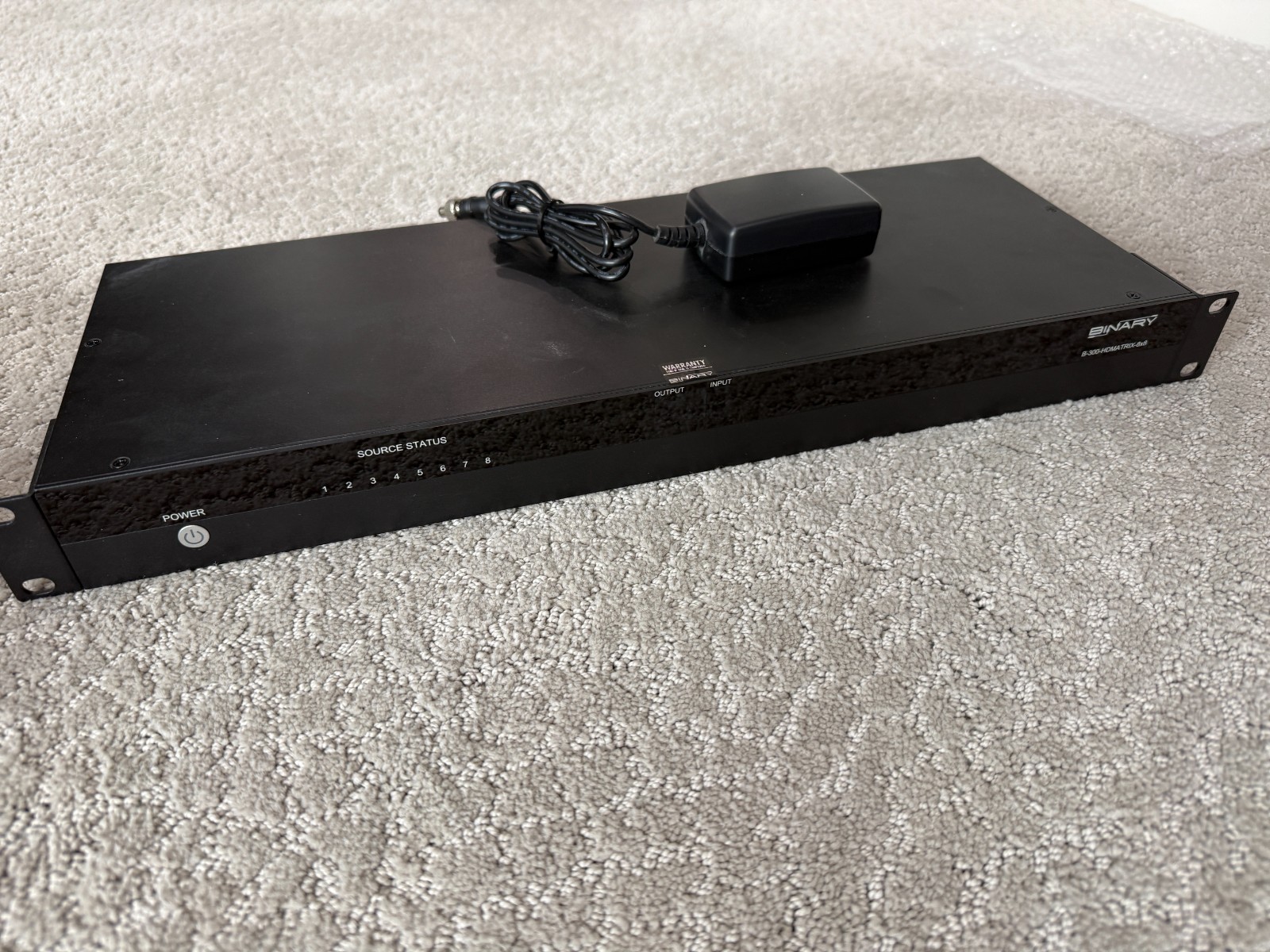 Binary B-300-HDMATRIX-8X8 HDMI Matrix Switch AND 4 receivers for Control4 - Used
