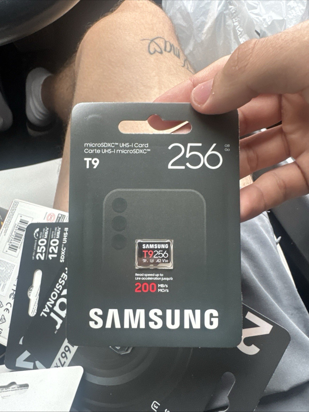 New Samsung T9256 Micro SDXC UHS-I Card Memory Card 256GB MB-MH256T