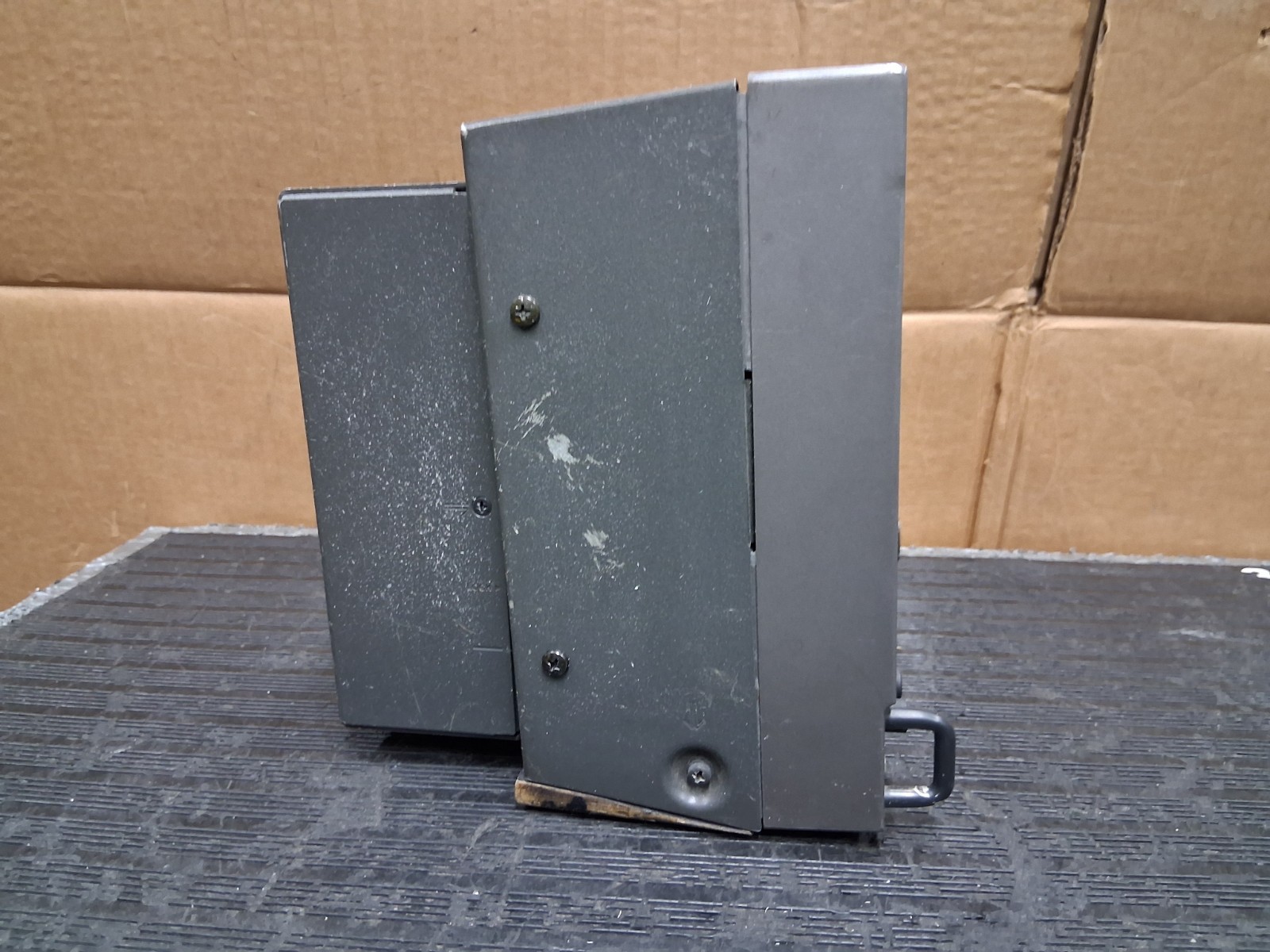 Sony LMD-9050