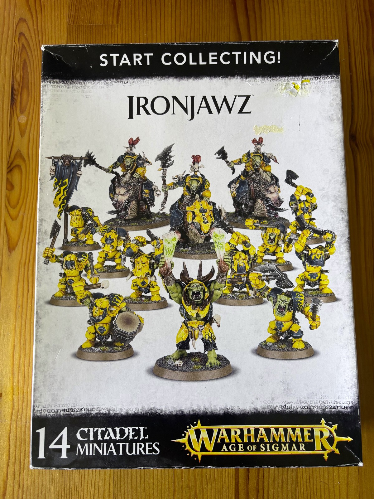 Used Warhammer AOS Ironjawz: Start Collecting Box,  inc Gore Gruntas.