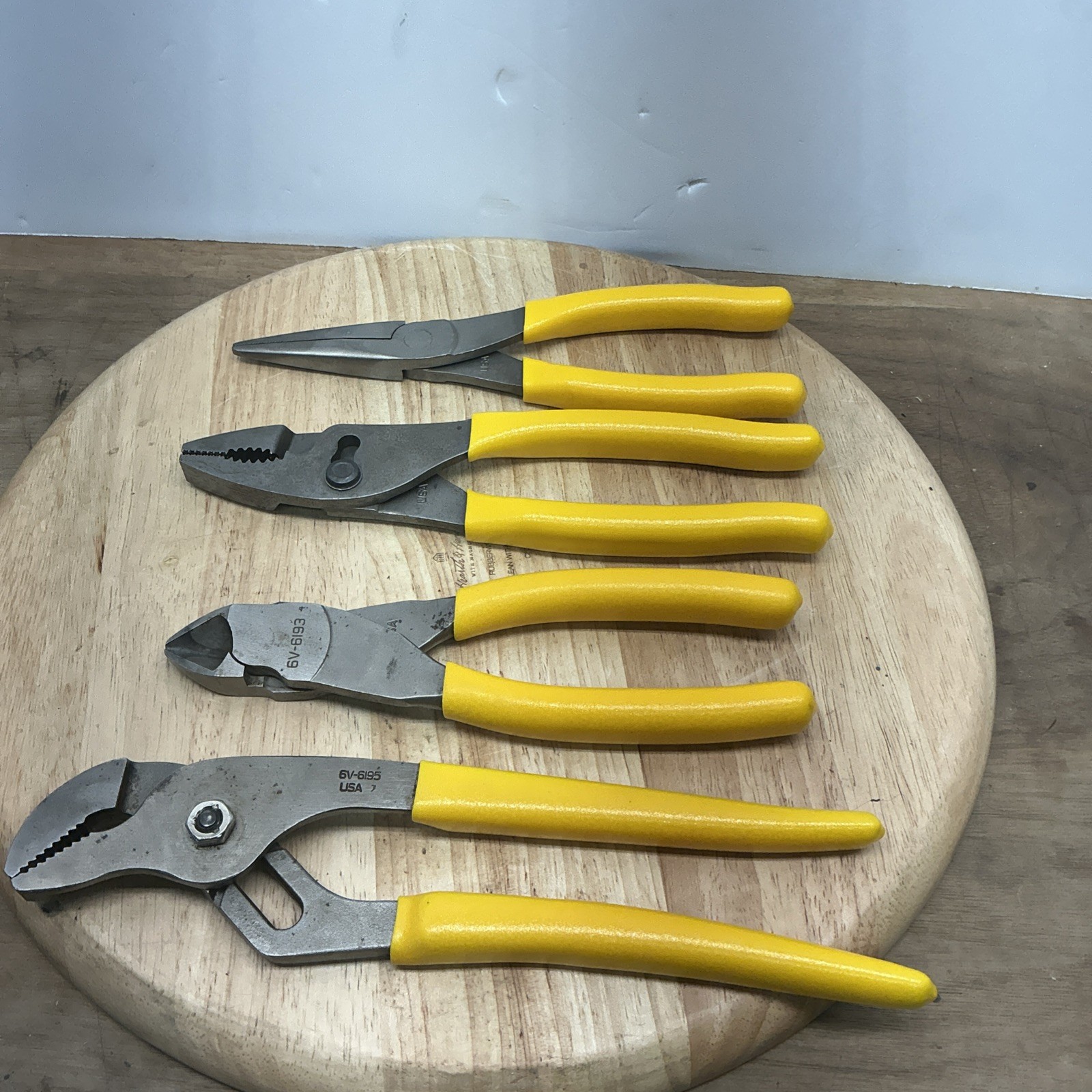 Caterpillar Tools USA By Snapon 4pc Plier Set Slip Needle Cutter Channel Lock(U