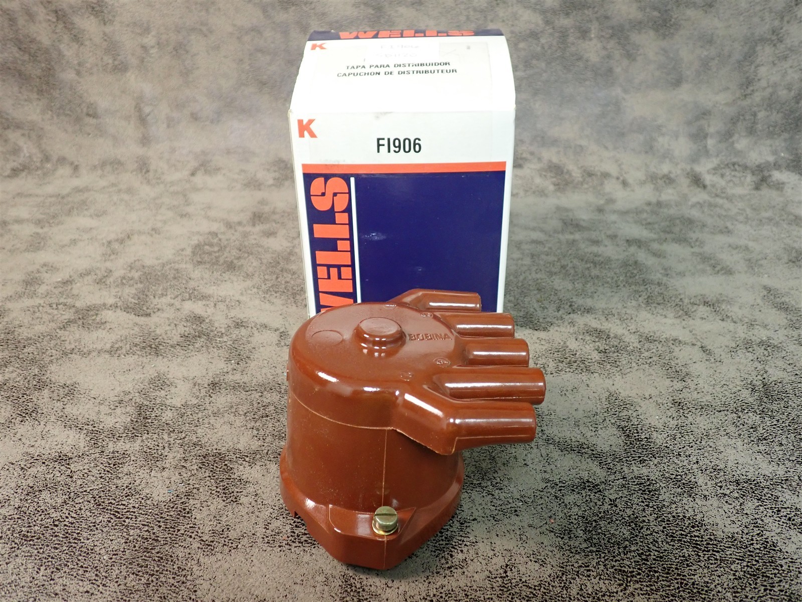 NEW Wells FI906 Distributor Cap (SS47)