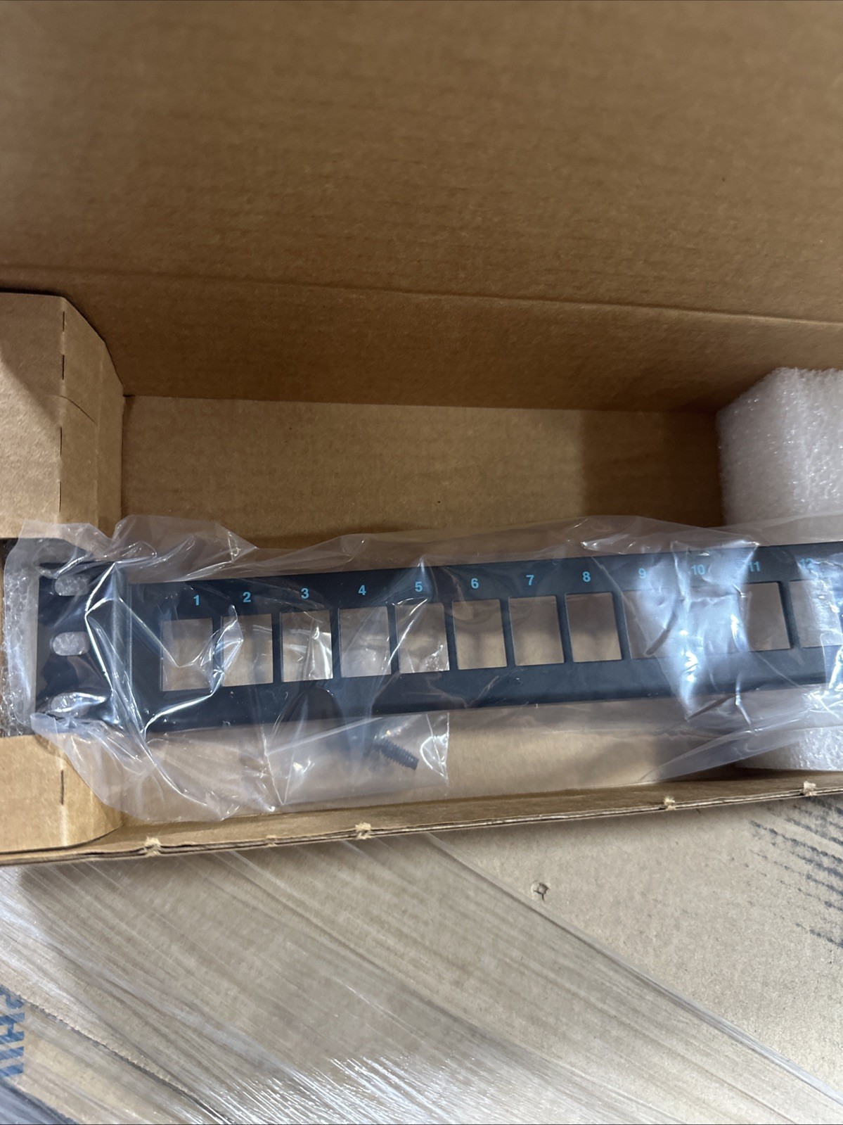 Ortronics OR-PHAPJU24 - Unloaded Angled Patch Panel 24-Port 1RU -EXCELLENT