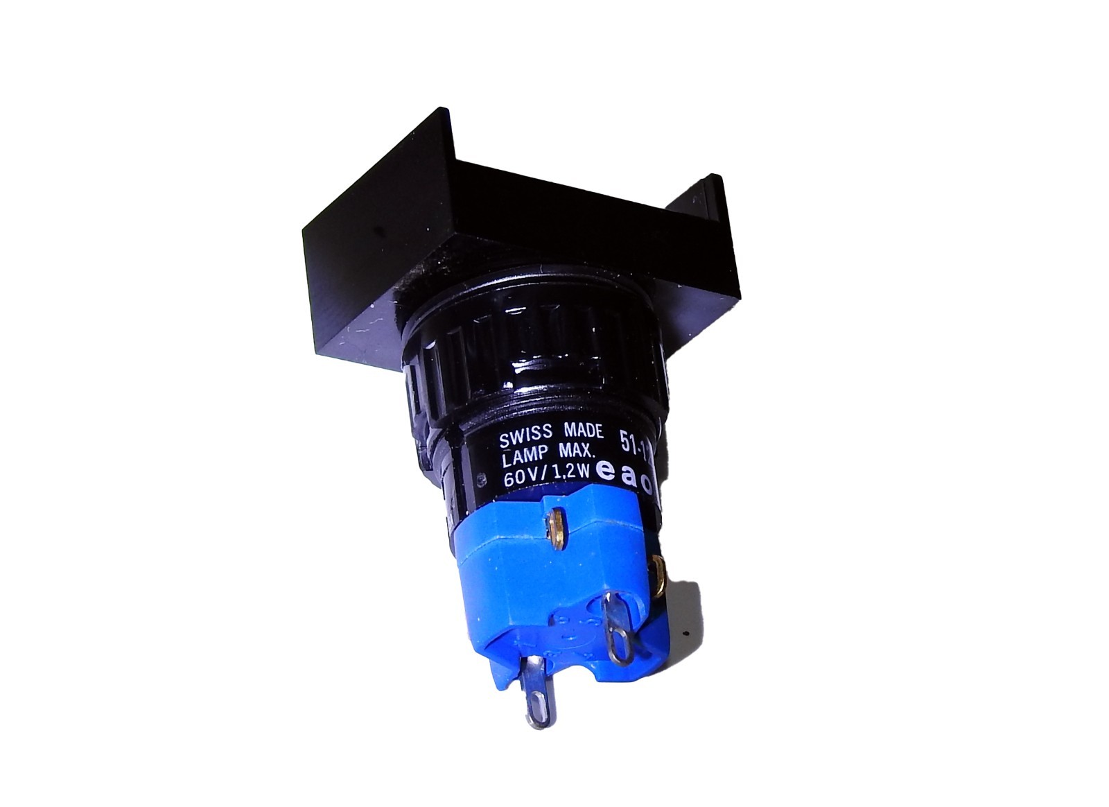 EAO 51.121-025, Momentary Illuminated Rectangular Pushbutton, 1NO/1NC panel mnt