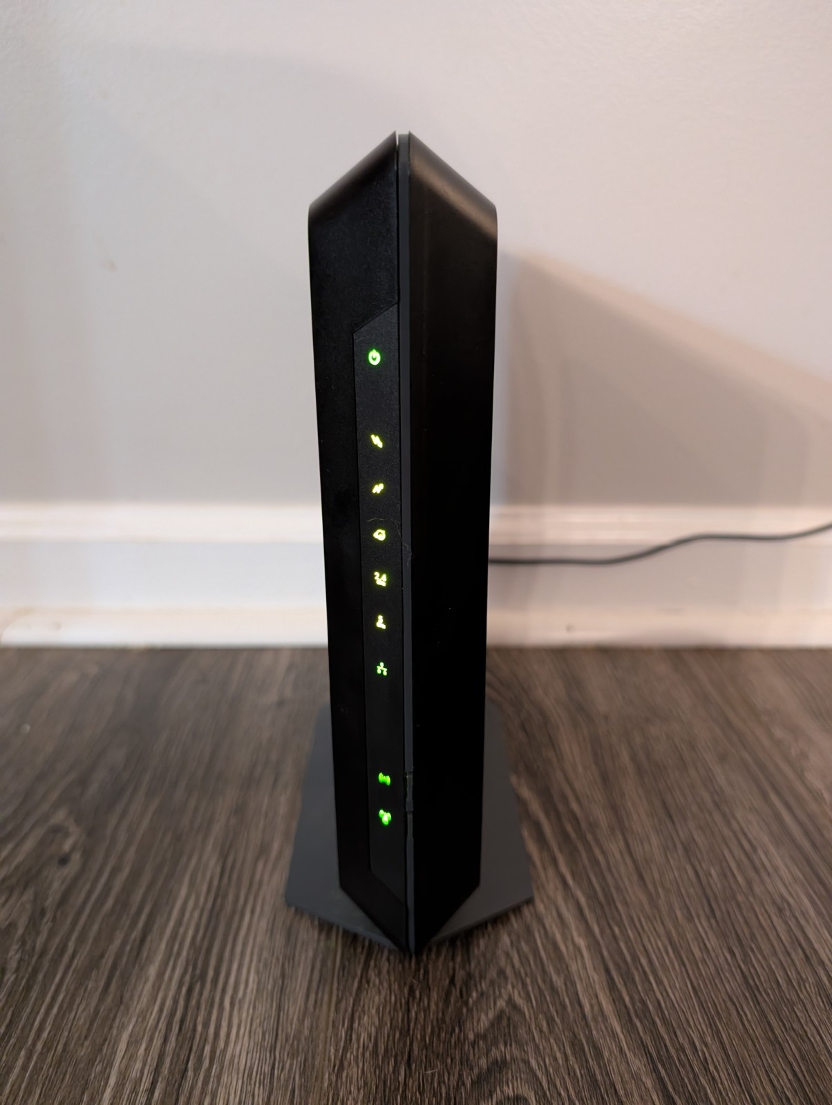 NETGEAR Nighthawk C7000v2 AC1900 Wi-Fi Cable Modem Router! Tested! Read!