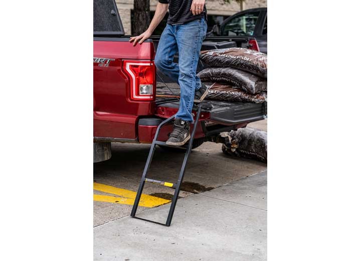 Traxion 5-100 Tailgate Ladder