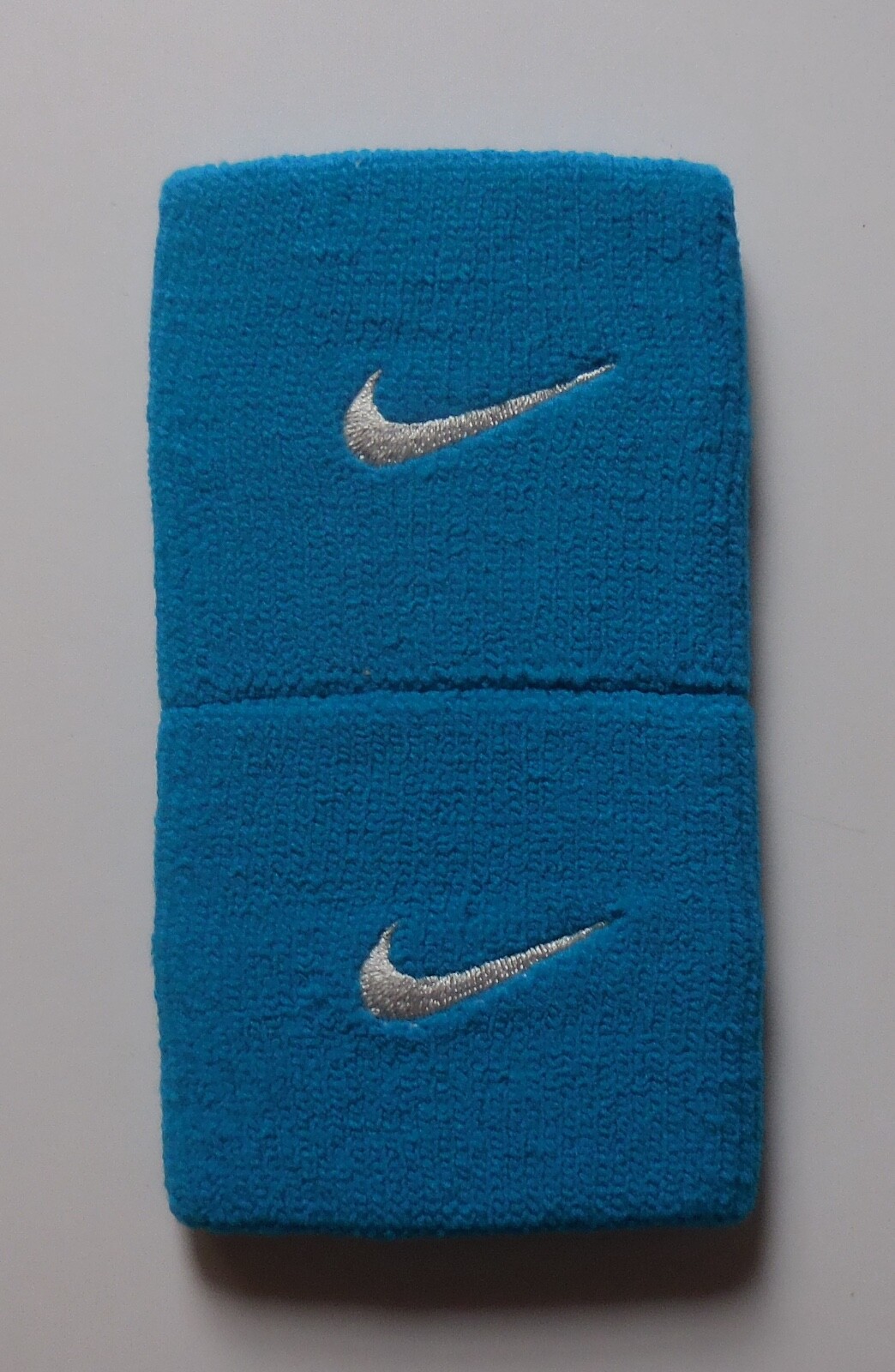 Nike Tennis Premier Wristband 2018 Neo Turq/Metallic Silver 1 Pair