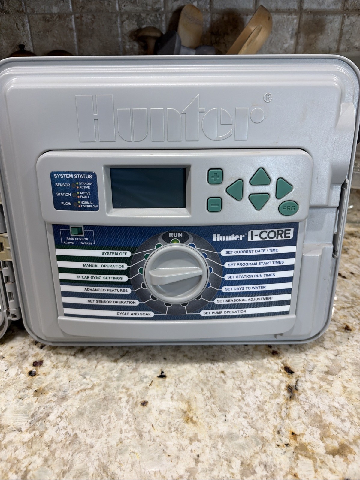 Hunter I-Core IC-600PL Sprinkler Irrigation Timer Controller 30-Station Zone