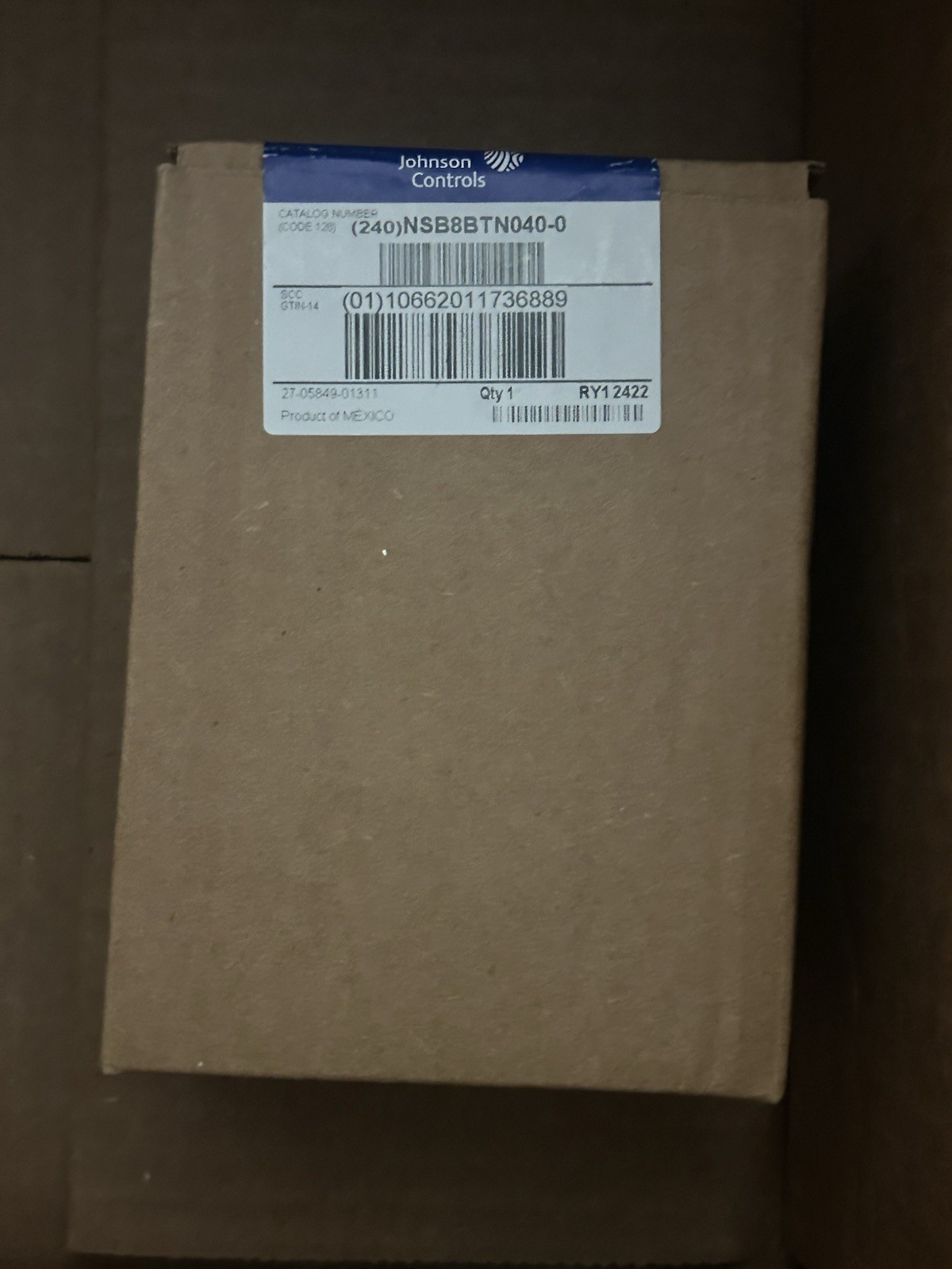 Johnson Controls NSB8BTN040-0 Temperature Sensor Temp No Display White New