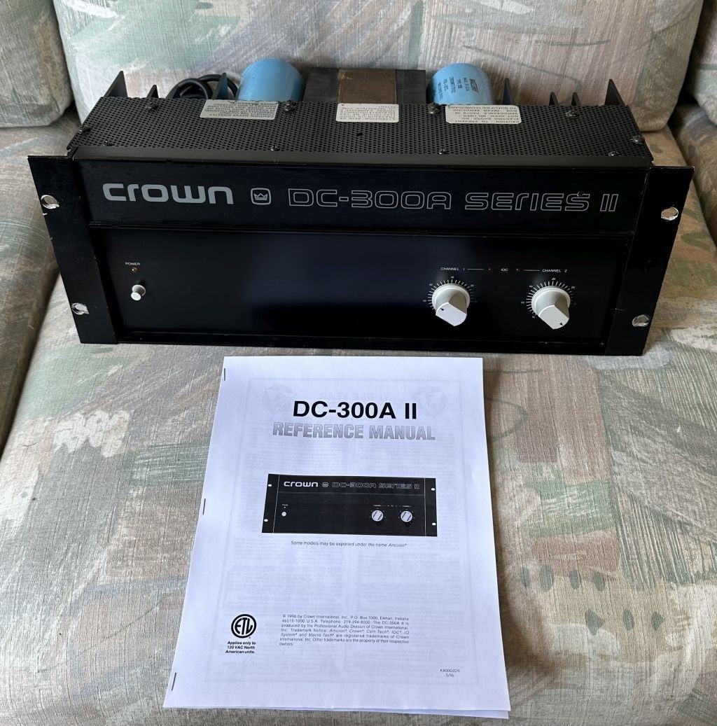 Crown DC-300A Series II 2-Channel Studio Power Amplifier w/ Manual - Tested!