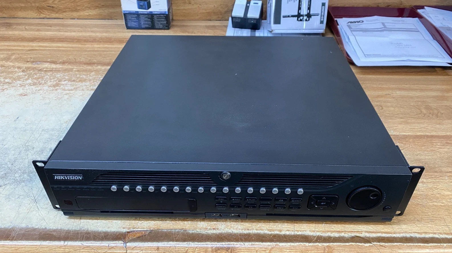 32 Channel Network Video Recorder NVR 9632NI-I8