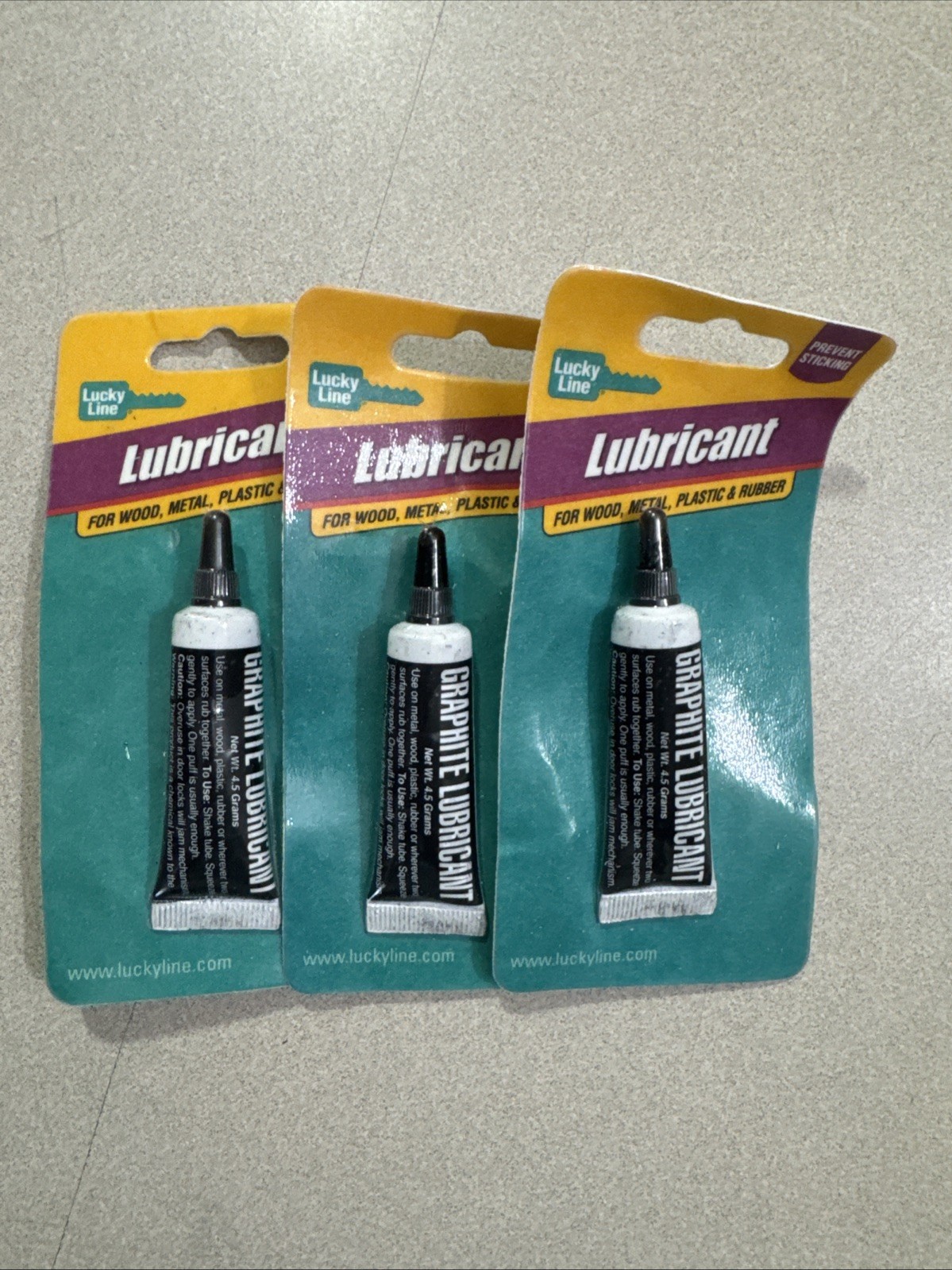 3-LUCKY LINE GRAPHITE TUBE DRY LUBRICANT
