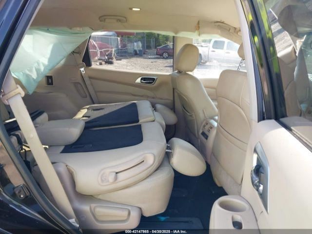 PATHFINDR 2016 Glove Box 4690187