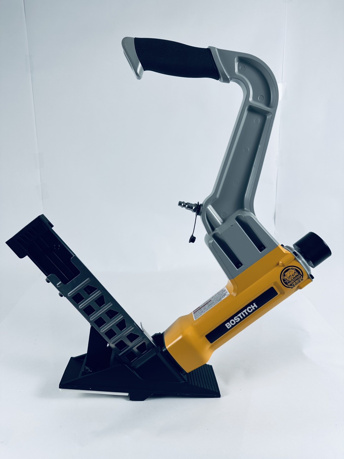 BOSTITCH Bulldog 2-in-1 Pneumatic Flooring Nailer Hardwood Stapler, NEW, NEW!!!!