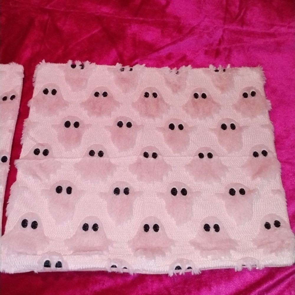 Light Pink Ghost Patterned pillow case set of 2 for Throw Pillows, New