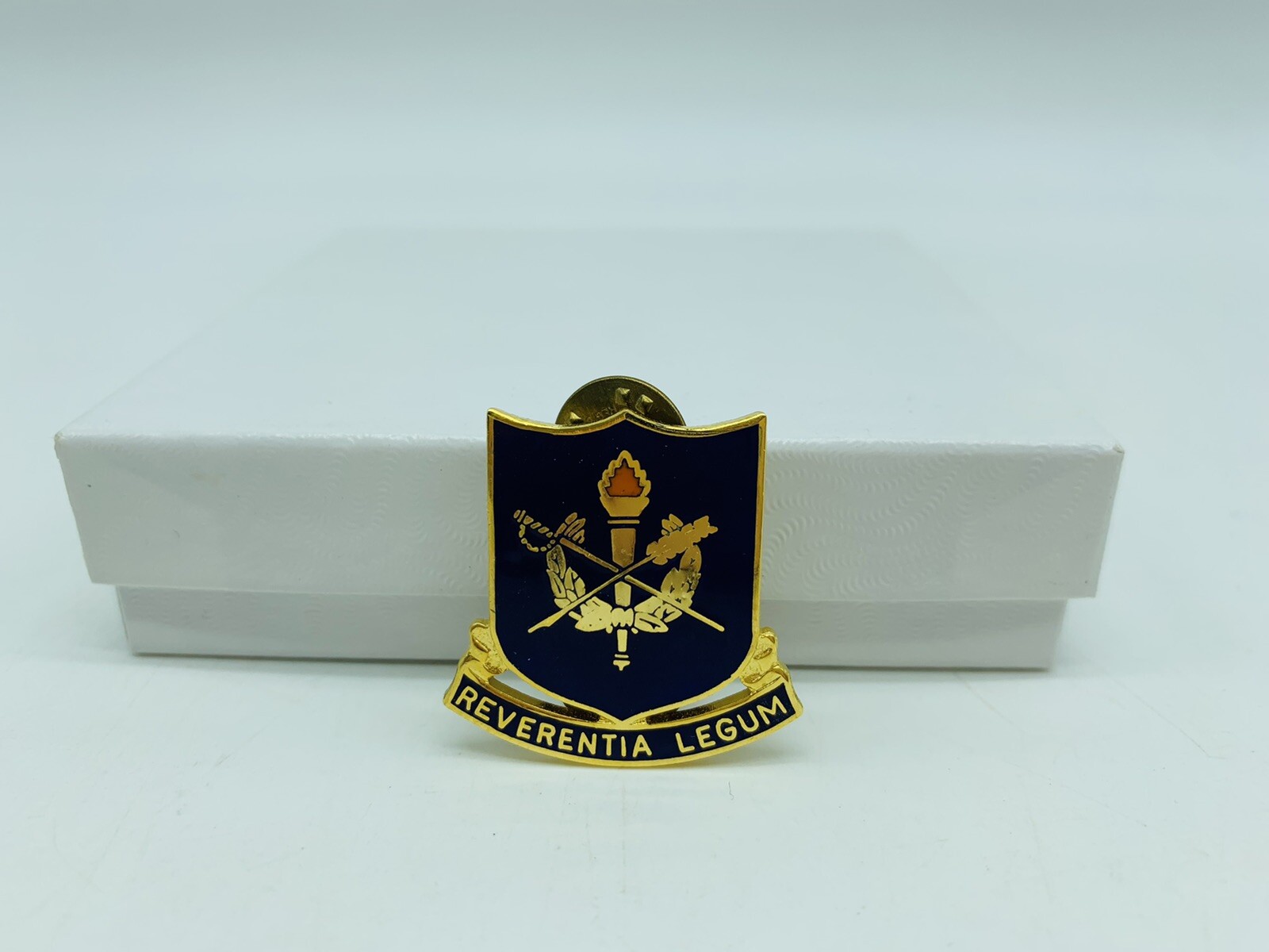 Vintage Reverentia Legum Collar Judge Advocacy Group Pin