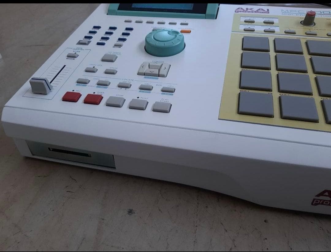 Akai MPC 2000XL Custom Pop Color Mint Drum Machine Sampler Serviced Max RAM CF