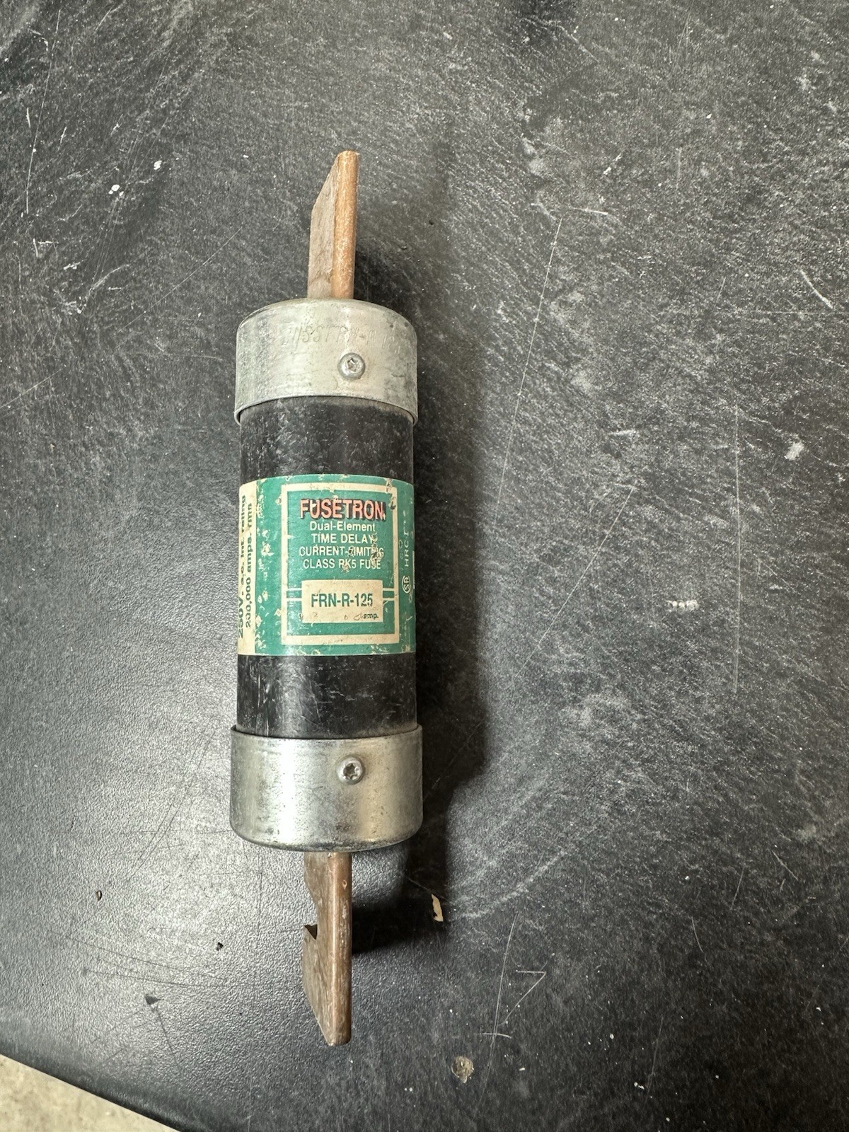 BUSSMANN FRN-R-125 2: 125A, TIME-DELAY, DUAL-ELEMENT, CURRENT LIMITING,